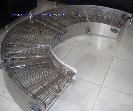 Curve Wire Mesh Belt Conveyor